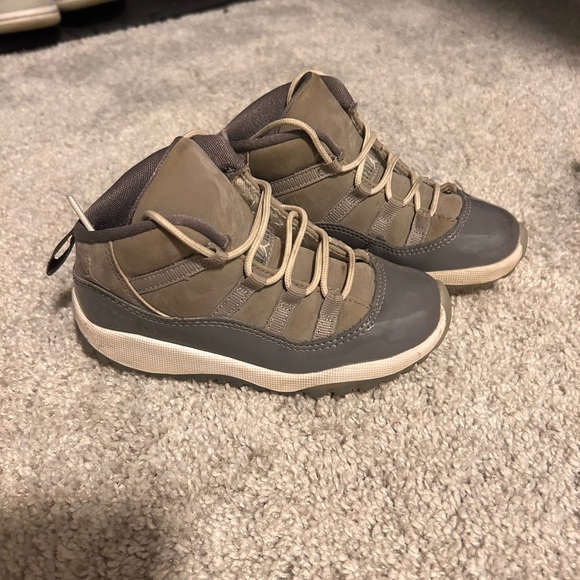 Jordan 11 Retro ‘Cool Gray’ - Picture 3 of 4